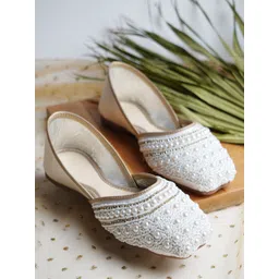 Froh Feet Women Embellished Ethnic Mojaris Flats-picture-18