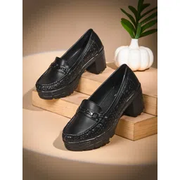 Froh Feet Women Textured Loafers-picture-33