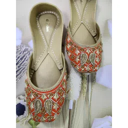 Fulkari Embellished Round Toe Leather Mojaris image 1