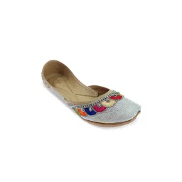 Fulkari Women Embroidered Ethnic Mojaris Flats-picture-29