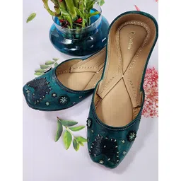 Fulkari Women Ethnic Ballerinas Flats-picture-40