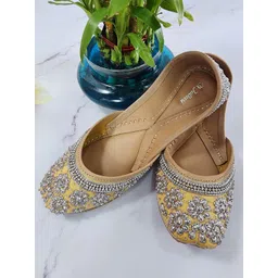 Fulkari Women Ethnic Mojaris Flats-picture-23