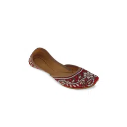 Fulkari Women Maroon Ethnic Mojaris Flats-picture-33