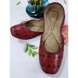 Fulkari Women Printed Ethnic Ballerinas Flats-picture-17