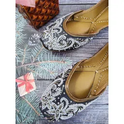 Fulkari Women Printed Ethnic Open Toe Flats-picture-36