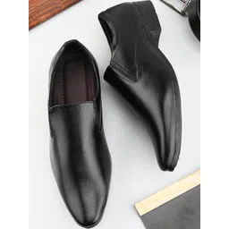 FUNNY FIRE Men Textured Loafers-picture-18