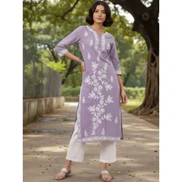 fusion by glitchez Women Floral Embroidered Thread Work Kurta-picture-18