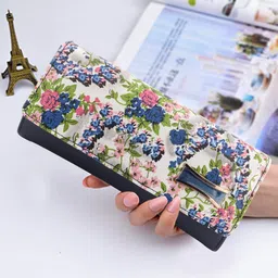 g m w Casual, Formal, Party, Sports Blue Clutch-picture-27