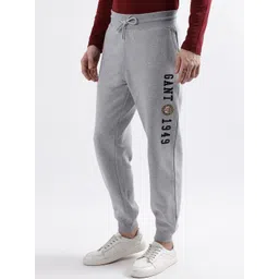 GANT Men Relaxed Fit Mid-Rise Joggers image 2