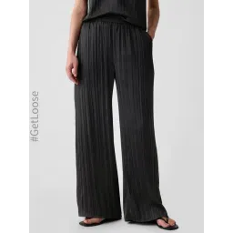 GAP Black Regular Fit Solid Pants-picture-43