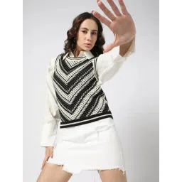 GAP White Slim Fit Chevron Top-picture-15
