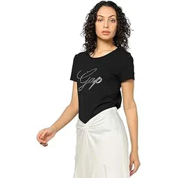 gap Women's Slim Fit T-Shirt image 1