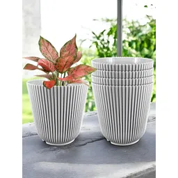 GARDEN'S NEED Wing Grey 5 Pieces Textured Planters image 2