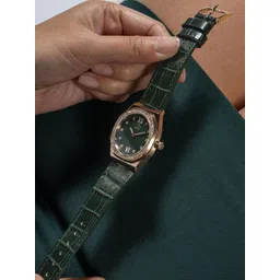 GC Women Leather Bracelet Style Straps Analogue Watch Z25004L9MF image 2