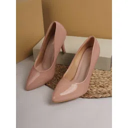 Get Glamr Textured Block Pumps-picture-19