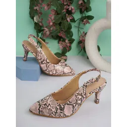 Get Glamr Women Printed Kitten Pumps-picture-29