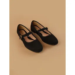 Ginger by Lifestyle Women PU Slip-On Sneakers-picture-20