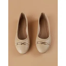 Ginger by Lifestyle Women Slip-On Sneakers-picture-17