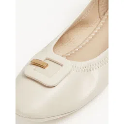 Ginger by Lifestyle Women Slip-On Sneakers image 3