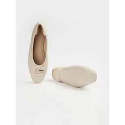 Ginger by Lifestyle Women Slip-On Sneakers image 4