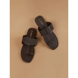 Ginger by Lifestyle Women's Brown Toe Ring Sandals-picture-31