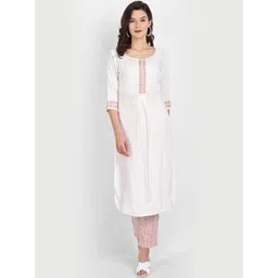 githaan Women White Yoke Design Pleated Patchwork Kurti with Trousers & With Dupatta-picture-19