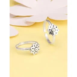 GIVA 92.5 Sterling Silver Enchanting Floral Toe Rings-picture-14