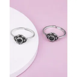 GIVA Love All Around 92.5 Sterling Silver Oxidized Mukut Black Stone Toe-Rings for Women & Girls-picture-27