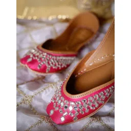 Glam Story Women's Juliet Pink Ethnic Juttis-picture-37