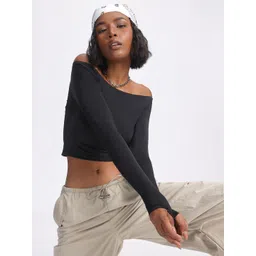 glitchez Bare Essence Off-Shoulder Fitted Crop Top-picture-31