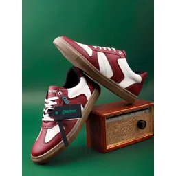 glitchez Men Colourblocked Comfort Insole Sneakers-picture-33