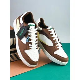 glitchez Men Colourblocked Sneakers-picture-33