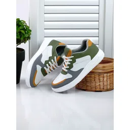 glitchez Men Colourblocked Sneakers-picture-30