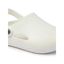 glitchez Men Solid Casual Clogs image 3