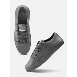 glitchez Men Solid Everyday Sneakers-picture-16