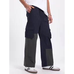 glitchez Men Street Savvy Colourblocked Baggy Fit Cargos image 3