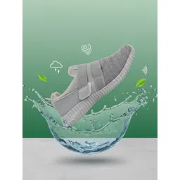 glitchez Men Textured Slip-On Sneakers-picture-31