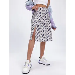 glitchez Perfectly Chic Printed Side Slit A-Line Skirt-picture-27