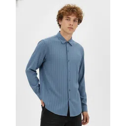 glitchez Relaxed Fit Vertical Striped Casual Shirt-picture-14