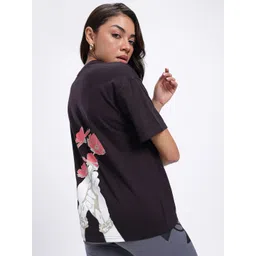 glitchez Soft Bloom Printed Oversized Fit T-shirt-picture-31