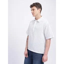glitchez Vertical Striped Relaxed Fit Shirt image 3