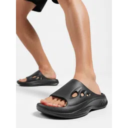 glitchez Men Flip Flops image 1