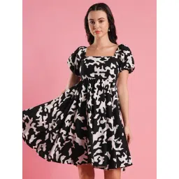 Globus Black & White Printed Fit & Flare Dress-picture-31