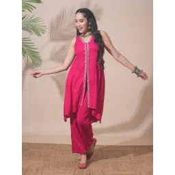 Globus Pink Solid Sleeveless Kurta Bottom Set-image-1