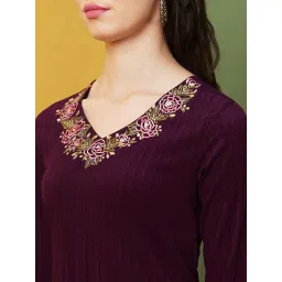 Globus Purple Embroidered Straight Kurta image 4