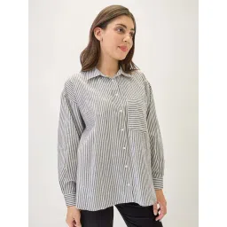 Globus Women Black Cuffed Sleeves Vertical Stripes Chest Pocket High-Low Hem Workwear Shirt-picture-15