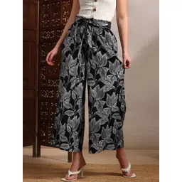 Globus Women Floral Printed High-Rise Pleated Trousers-picture-39