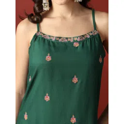 Globus Women Floral Printed Kurta with Palazzos image 2