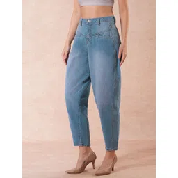 Globus Women Relaxed Fit High-Rise Light Fade Cotton Jeans image 4