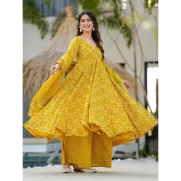 GLOSIA DESIGN Ethnic Motifs Printed Tiered Kurta With Palazzos & Dupatta-picture-48